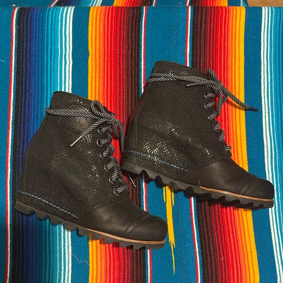 Sorel 1964 wedge boots - Picture 1 of 4